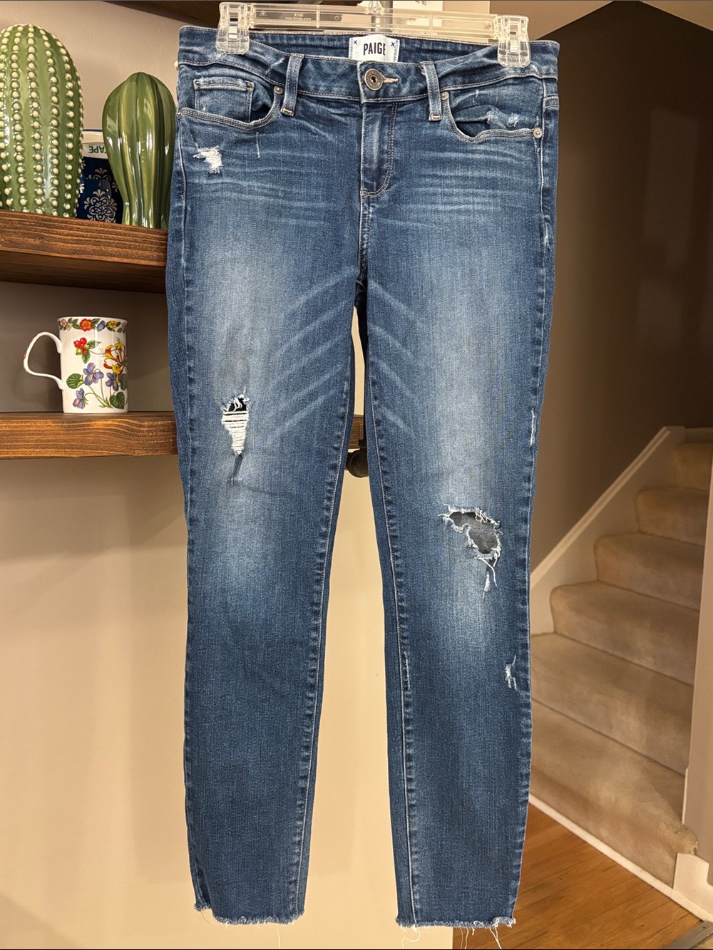 PAIGE Verdugo Ankle Distressed Medium Blue Jeans – Size 28